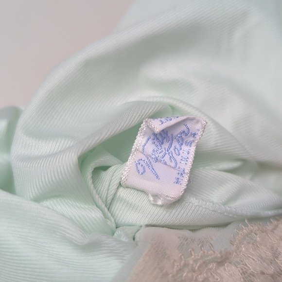 Vintage Vanity Fair Slip with Lace Trim Women's 34 - Picture 5 of 12